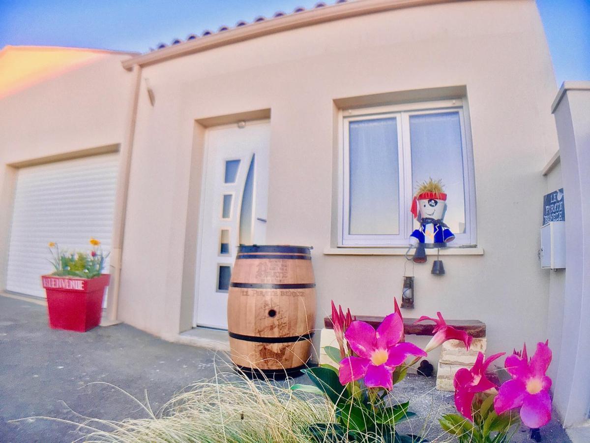 "Le Pirate Beneze"Gite Insolite,Situation Ideale,Accueil Attentionne Trizay Exterior foto